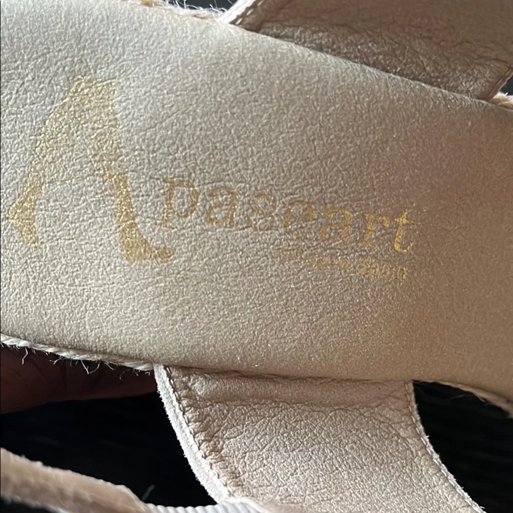 A‎ paseart Cream Espadrilles with Adjustable Straps and Cushioned Sole Size 8